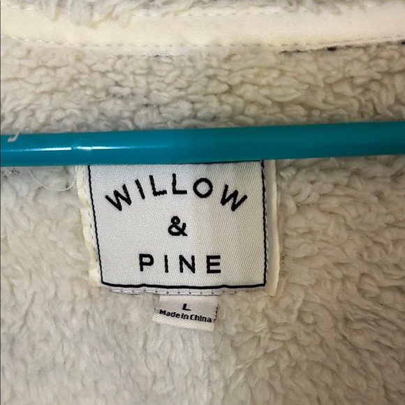 Woman’s very warm jacket - Picture 2 of 6